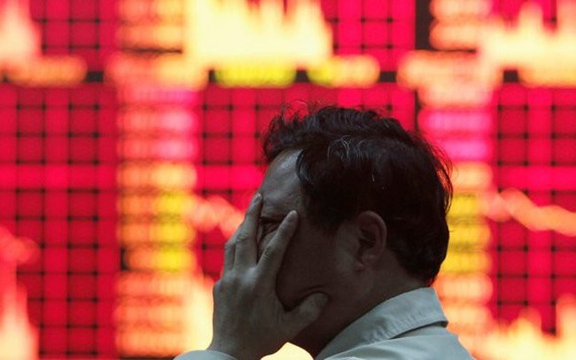 "Bóng ma" chiến tranh thương mại trở lại, chứng khoán Trung Quốc mất hơn 5% giá trị
