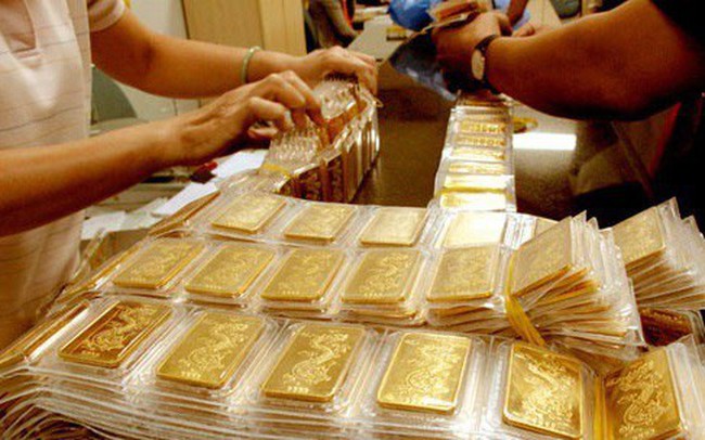 Lo USD ồ ạt chảy ra nước ngoài, Trung Quốc siết nhập khẩu vàng