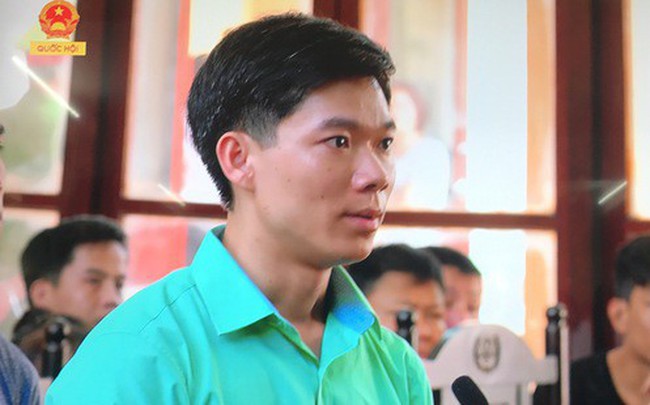 Nguyên Chánh tòa hình sự TANDTC: Vì sao có đến 3 lần đổi tội danh với BS Hoàng Công Lương?