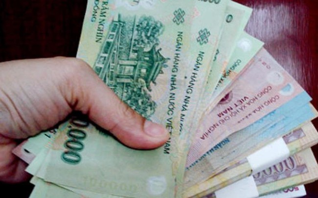 Vợ không đưa tiền chồng xài Tết, phạt đến 500.000 đồng