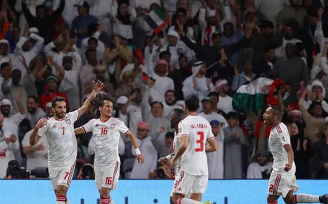 Bán kết Asian Cup: Hoàng tử UAE mua hết vé, ngăn CĐV đối thủ đến sân cổ vũ