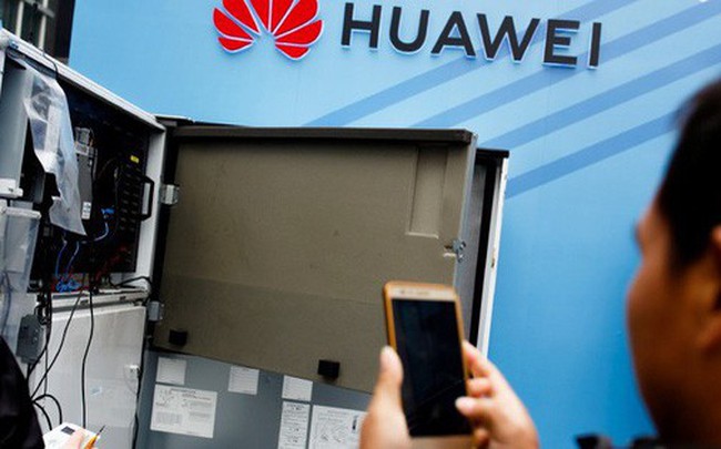 Ông Trump mở lời về khả năng "tha" Huawei