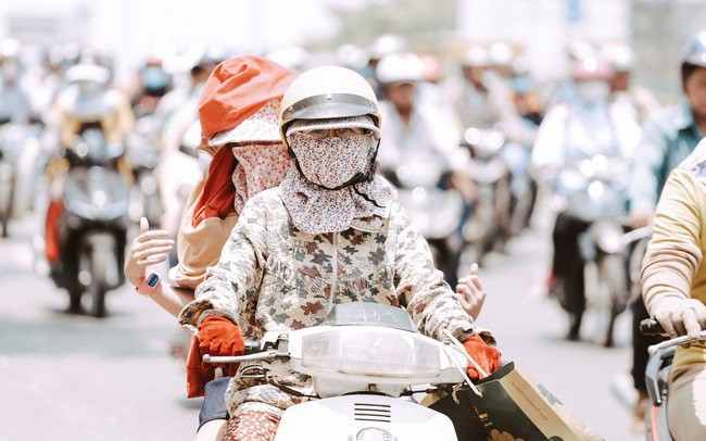 Cảnh báo tia cực tím ở Sài Gòn đang chạm ngưỡng nguy hiểm, có thể gây ung thư da nếu tiếp xúc trực tiếp trong thời gian dài