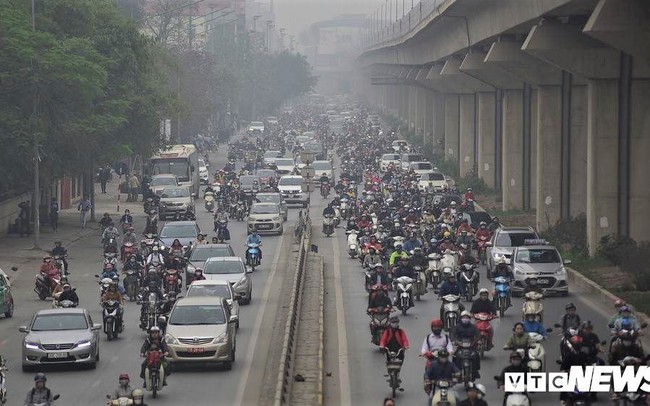Ông Nguyễn Đức Chung: Có thể cấm xe máy ở Hà Nội trước năm 2030