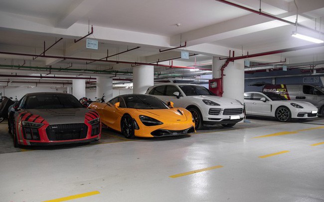 Chiêm ngưỡng "garage" triệu USD của doanh nhân Nguyễn Quốc Cường đỗ trong một chung cư ở Sài Gòn