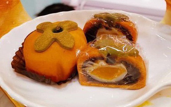 Tạo hình "không giống ai", bánh Trung thu nhập ngoại giá bạc triệu vẫn hút khách