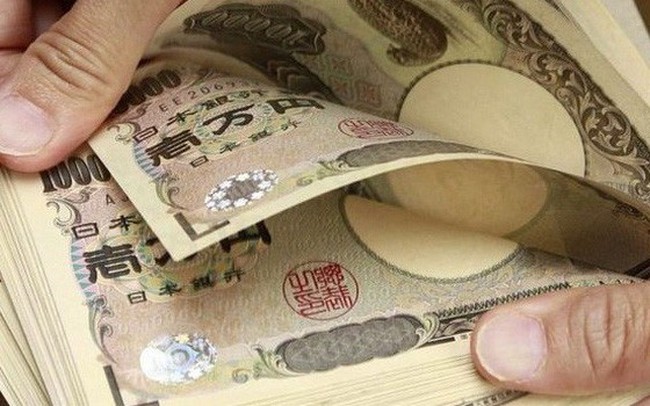 Ngân hàng Nhật chuẩn bị tính phí với chủ tài khoản ngân hàng