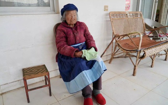 Cụ bà 107 tuổi, chỉ phải đi viện 2 lần trong đời tiết lộ bí quyết sống khỏe nhờ ăn loại quả này mỗi ngày