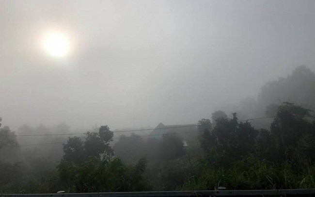 Sương mù dày đặc xuất hiện trên cao tốc TP.HCM - Long Thành - Dầu Giây