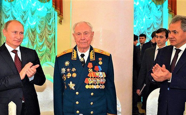 Vị nguyên soái Liên Xô cuối cùng được ông Putin tặng đồng hồ là ai?