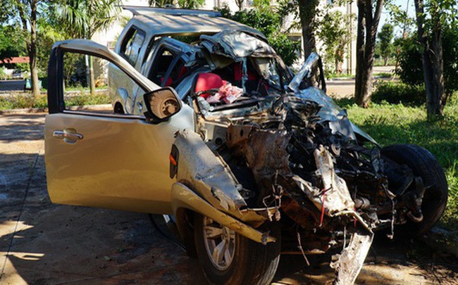 Tai nạn thảm khốc ở Gia Lai: Ô tô bán tải tông trực diện xe tải, 3 người chết, 3 người bị thương