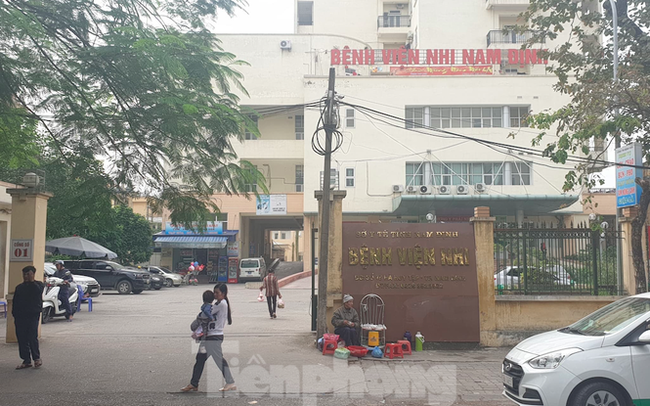 Khởi tố thêm 6 điều dưỡng vụ “ăn bớt” thuốc tại Bệnh viện Nhi Nam Định
