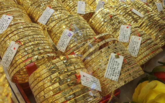 Giá vàng được dự báo sớm lên 1.700 USD/USD Giá vàng được dự báo sớm lên 1.700 USD/USD