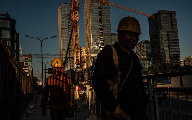 Các doanh nghiệp Trung Quốc than phiền không đủ tiền trả lương cho nhân viên