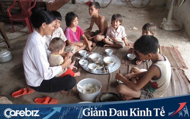 Chính thức có gói hỗ trợ trực tiếp cho người dân gặp khó khăn do Covid-19: Lao động mất việc được hỗ trợ 1,8 triệu đồng/tháng; Hộ nghèo, hộ cận nghèo nhận 250.000 đồng/khẩu/tháng