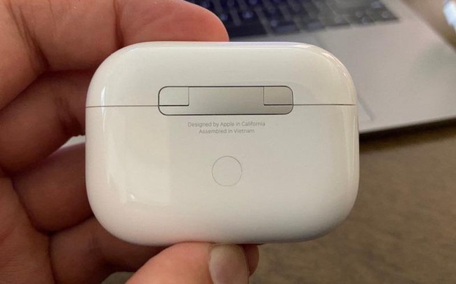 Từ Apple, Panasonic đến hàng loạt ông lớn muốn đổ bộ vào Việt Nam, nhưng thị trường có gì để đón sóng dịch chuyển? Từ Apple, Panasonic đến hàng loạt ông lớn muốn đổ bộ vào Việt Nam, nhưng thị trường có gì để đón sóng dịch chuyển?