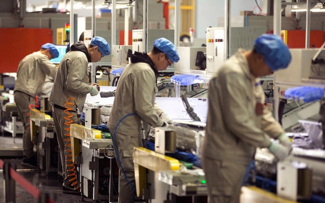 Bloomberg: Để các quốc gia như Việt Nam có thể thu hút nhà máy từ Trung Quốc thì rẻ hơn hay hiệu quả hơn không quan trọng bằng yếu tố này