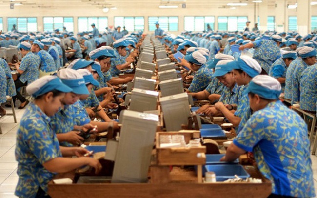 Nikkei: Chi phí nhân công rẻ hơn của Indonesia không khiến những "gã khổng lồ công nghệ" rời Việt Nam