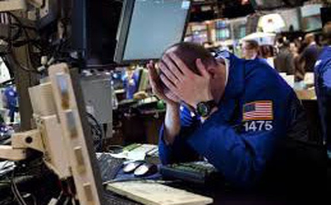 Chứng khoán tương lai Mỹ tiếp tục chìm trong sắc đỏ, Dow Jones có lúc mất hơn 560 điểm