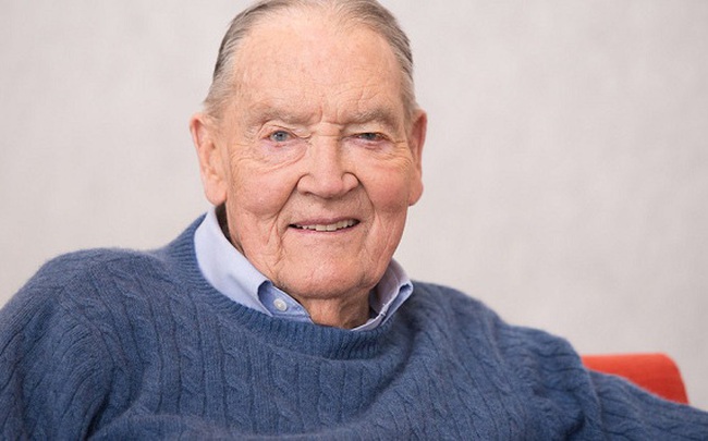 Huyền thoại đầu tư John Bogle chỉ ra quyết định đầu tư ngu ngốc nhất mọi thời đại Huyền thoại đầu tư John Bogle chỉ ra quyết định đầu tư ngu ngốc nhất mọi thời đại