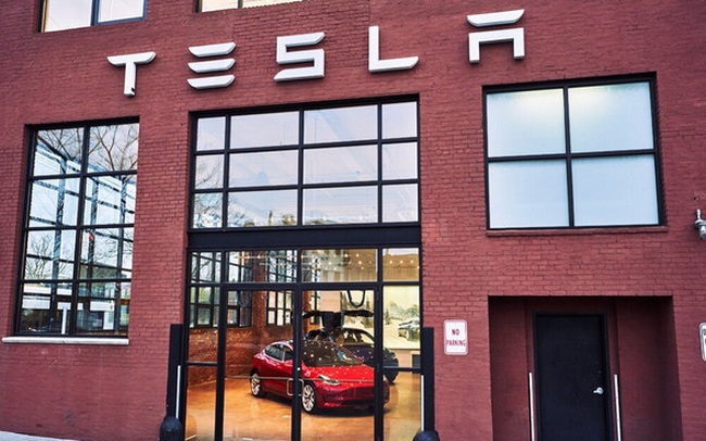 Vì sao Tesla đang độc chiếm thị trường xe điện?