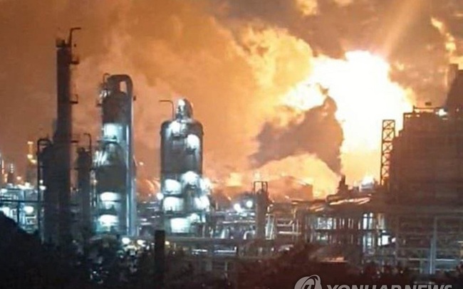 Nổ lớn nhà máy hoá chất Lotte, 31 người bị thương