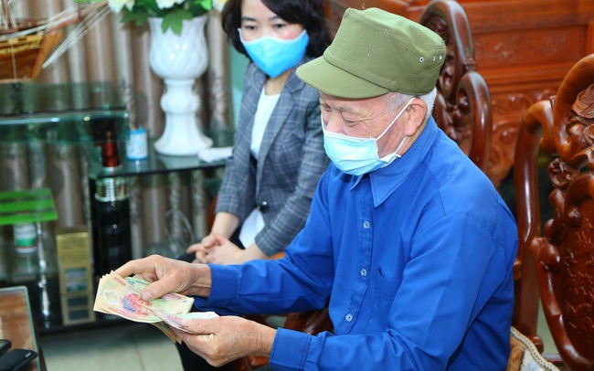 Triển khai gói 62 nghìn tỷ đồng: Ứng dụng công nghệ thông tin để tiền nhanh đến tay dân Triển khai gói 62 nghìn tỷ đồng: Ứng dụng công nghệ thông tin để tiền nhanh đến tay dân