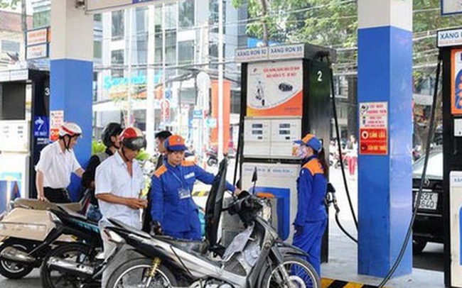 Ngày mai, giá xăng dự kiến tăng hơn 1.000 đồng/lít?