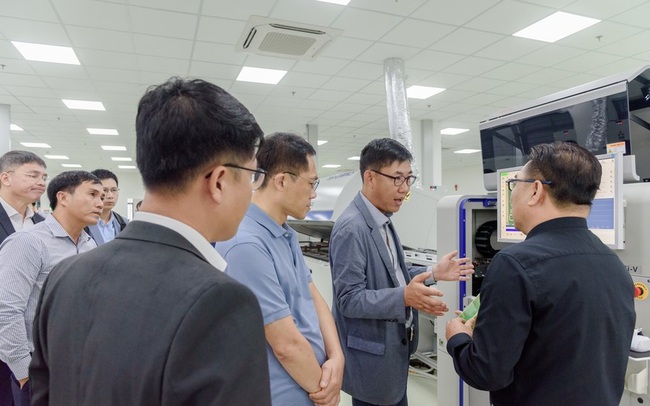LG Electronics khảo sát địa điểm dự định xây dựng văn phòng R&D tại Đà Nẵng LG Electronics khảo sát địa điểm dự định xây dựng văn phòng R&D tại Đà Nẵng