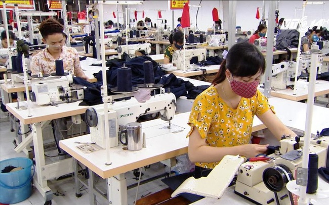 Veston, sơ mi cao cấp Việt Nam gần như "trắng" đơn hàng quý 4 Veston, sơ mi cao cấp Việt Nam gần như "trắng" đơn hàng quý 4