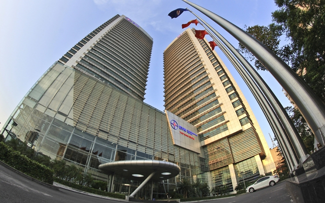 Đấu giá cổ phần EVN Finance: 2 nhà đầu tư cá nhân trả gấp đôi thị giá