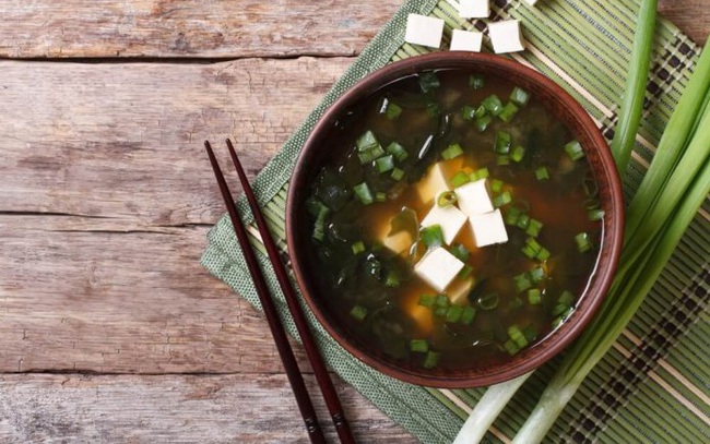 Tinh hoa ẩm thực xứ sở hoa anh đào: "Thần dược" ngừa ung thư, hỗ trợ tiêu hóa, hệ miễn dịch chỉ trong một bát súp Tinh hoa ẩm thực xứ sở hoa anh đào: "Thần dược" ngừa ung thư, hỗ trợ tiêu hóa, hệ miễn dịch chỉ trong một bát súp