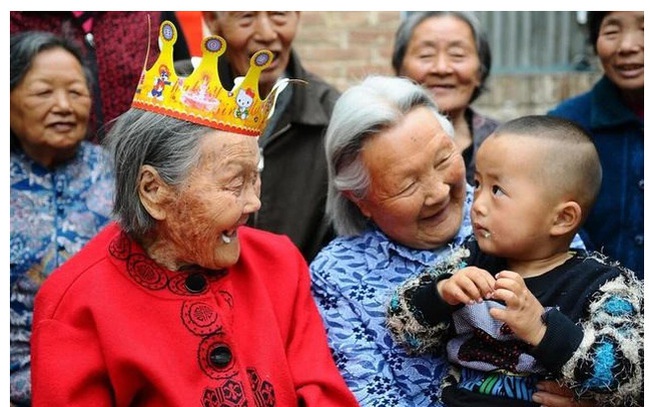 "Ngôi sao" trong làng cao tuổi tại Trung Quốc vừa qua đời ở tuổi 127 và 4 điều quý báu để lại về bí quyết trường thọ
