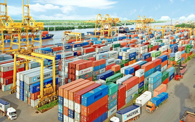 Xuất siêu kỷ lục 18,72 tỷ USD trong 10 tháng
