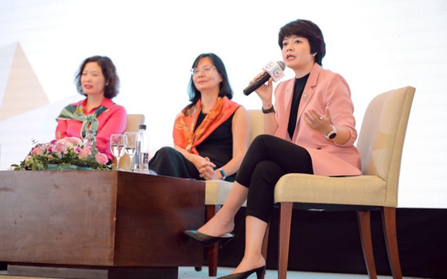 CEO Canifa kể chuyện áp lực tăng trưởng: Nhân viên sốc văn hóa nặng, “chị chị, em em” không còn thân thiết CEO Canifa kể chuyện áp lực tăng trưởng: Nhân viên sốc văn hóa nặng, “chị chị, em em” không còn thân thiết