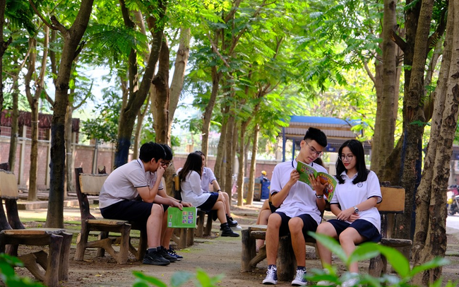 Mạng xã hội bỗng chốc “xanh rì” với chiến dịch “Triệu cây vươn cao cho Việt Nam xanh” Mạng xã hội bỗng chốc “xanh rì” với chiến dịch “Triệu cây vươn cao cho Việt Nam xanh”