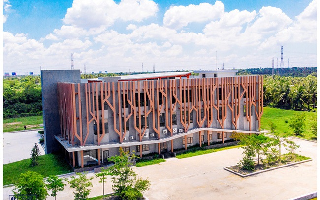 Trường đại học "sang chảnh" nhất miền Tây: Đầu tư hẳn một khu vực gần 60 nghìn tỷ đồng, sinh viên "sốt rần rần" thi nhau đến sống ảo Trường đại học "sang chảnh" nhất miền Tây: Đầu tư hẳn một khu vực gần 60 nghìn tỷ đồng, sinh viên "sốt rần rần" thi nhau đến sống ảo