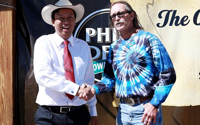 Thị trưởng Mỹ sở hữu thương hiệu cà phê PhinDeli đang làm ăn ra sao tại Việt Nam?