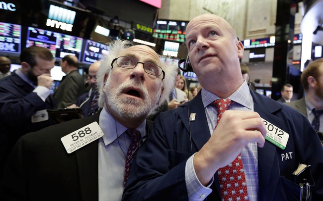 Nhà đầu tư quay trở lại với cổ phiếu công nghệ, Phố Wall diễn biến trái chiều, Dow Jones dứt đà tăng mạnh Nhà đầu tư quay trở lại với cổ phiếu công nghệ, Phố Wall diễn biến trái chiều, Dow Jones dứt đà tăng mạnh