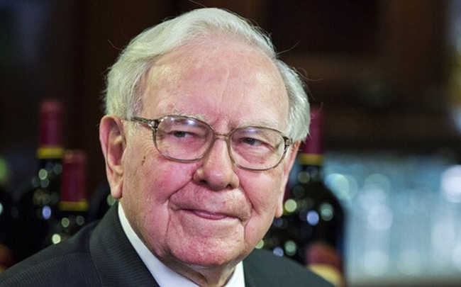 Tận dụng lúc giá cao, tỷ phú Warren Buffett đã bán bớt 5 tỷ USD cổ phiếu Apple
