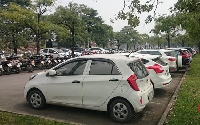 Ngân hàng rao bán combo 2 xe Camry kèm 1 xe bán tải chỉ 1 tỷ đồng Ngân hàng rao bán combo 2 xe Camry kèm 1 xe bán tải chỉ 1 tỷ đồng