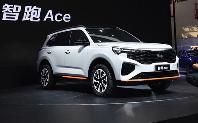 Kia Sportage phiên bản mới lộ diện: Vuông vức khác lạ, pha trộn giữa Seltos và Sorento Kia Sportage phiên bản mới lộ diện: Vuông vức khác lạ, pha trộn giữa Seltos và Sorento