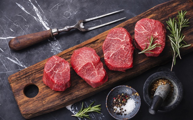 Ăn quá nhiều thịt đỏ có thể dẫn đến bệnh tim mạch và đái tháo đường, nhưng nếu làm theo cách này giảm được vô số tác hại
