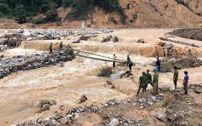 Tiếp tục tìm kiếm 17 người mất tích ở Trà Leng, Phước Lộc Tiếp tục tìm kiếm 17 người mất tích ở Trà Leng, Phước Lộc