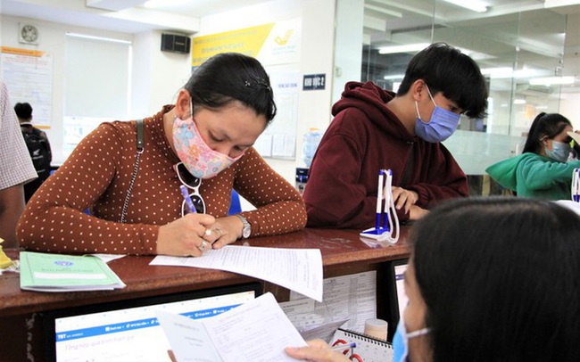Người lao động sẽ được nhận thêm tiền lãi nếu lương chậm từ 15 ngày Người lao động sẽ được nhận thêm tiền lãi nếu lương chậm từ 15 ngày