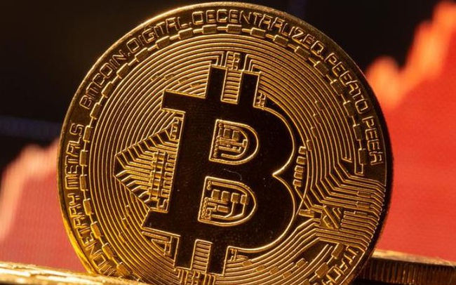 Bitcoin giảm gần 6% do virus biến thể làm đảo lộn toàn bộ thị trường tài chính Bitcoin giảm gần 6% do virus biến thể làm đảo lộn toàn bộ thị trường tài chính