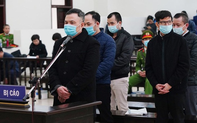 "Ông trùm" lừa đảo Liên Kết Việt Lê Xuân Giang bị đề nghị án chung thân "Ông trùm" lừa đảo Liên Kết Việt Lê Xuân Giang bị đề nghị án chung thân