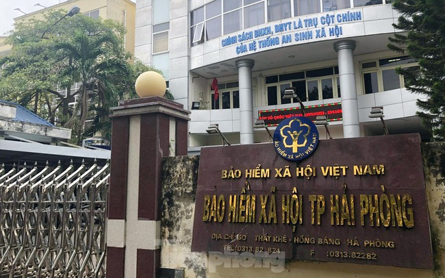 Cách chức nữ giám đốc Bảo hiểm xã hội ở Hải Phòng Cách chức nữ giám đốc Bảo hiểm xã hội ở Hải Phòng