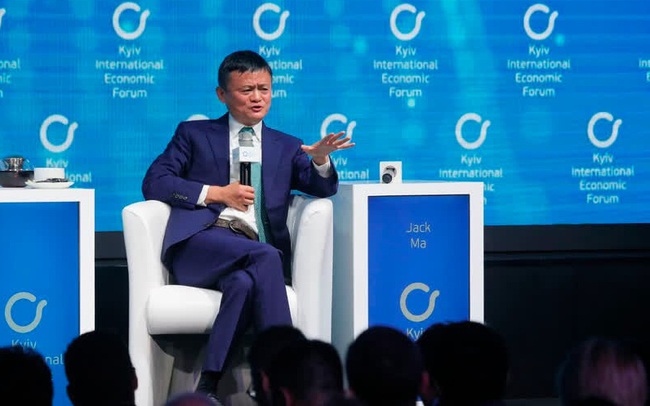 Jack Ma: Từ hình mẫu thành công đến ‘con quỷ hút máu’