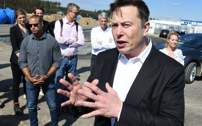 Elon Musk gửi thư cho nhân viên: Cổ phiếu Tesla sẽ bị nghiền nát như bánh xốp dưới búa tạ nếu không kiểm soát tốt chi phí